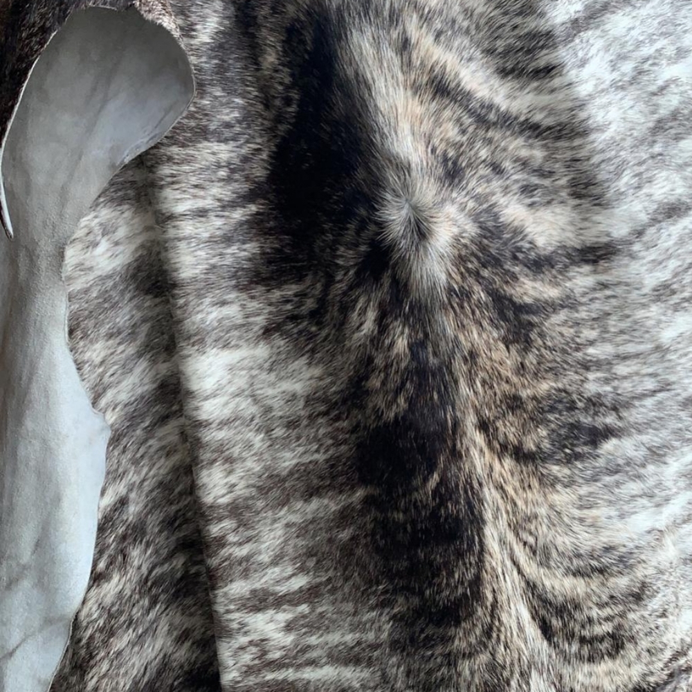 Cowhide Skin Rug - Picture 5 of 6